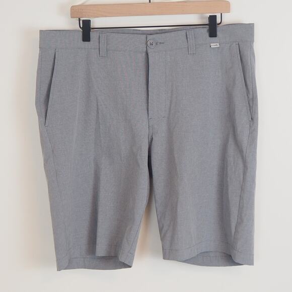 Travis Mathew Beck 9.5" Shorts Men's 36 Gray Performance Golf Stretch Casual - Picture 1 of 8